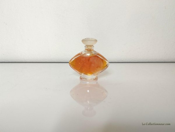 Miniature de parfum "Le baiser" Lalique