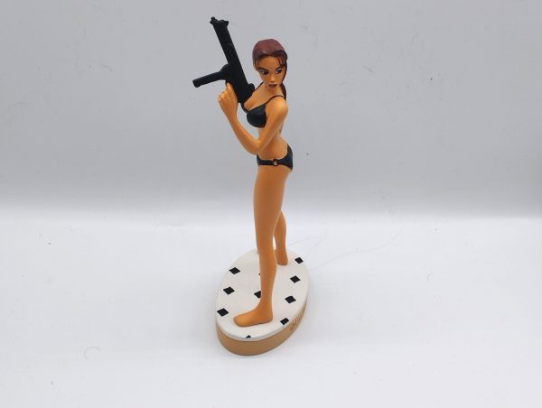 Figurine Lara Croft
