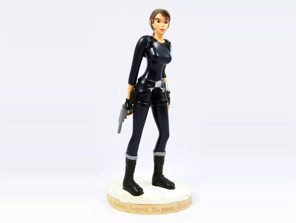 Figurine Lara Croft n° 52 – En toute discrétion