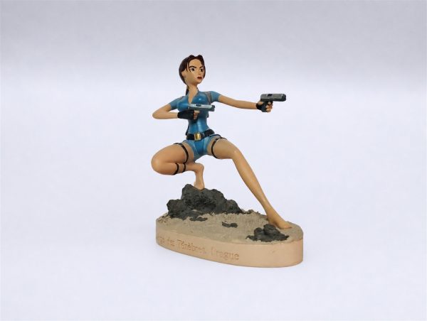 Figurine Lara Croft n° 2 – Prague, tenue de plongée