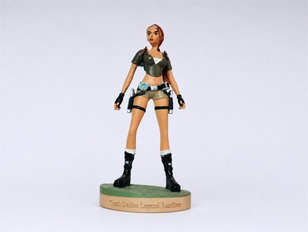 Figurine Lara Croft n° 8 – Tomb Raider Legend, Londres