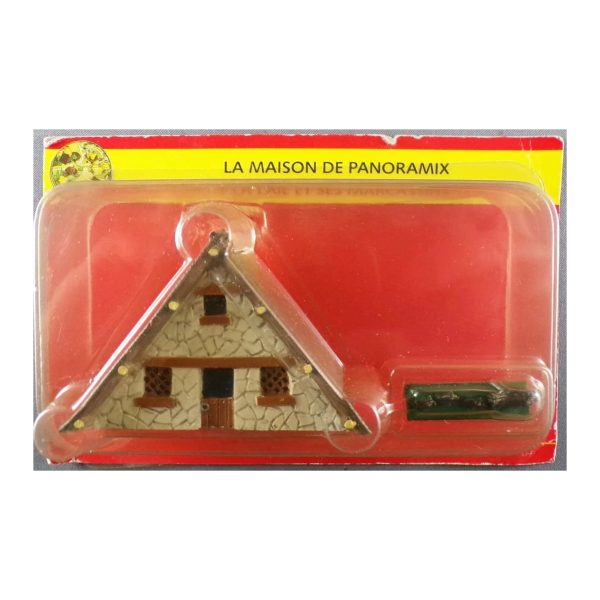 N 38 - La maison de Panoramix, la laie et ses marcassins - blister Village Asterix Atlas